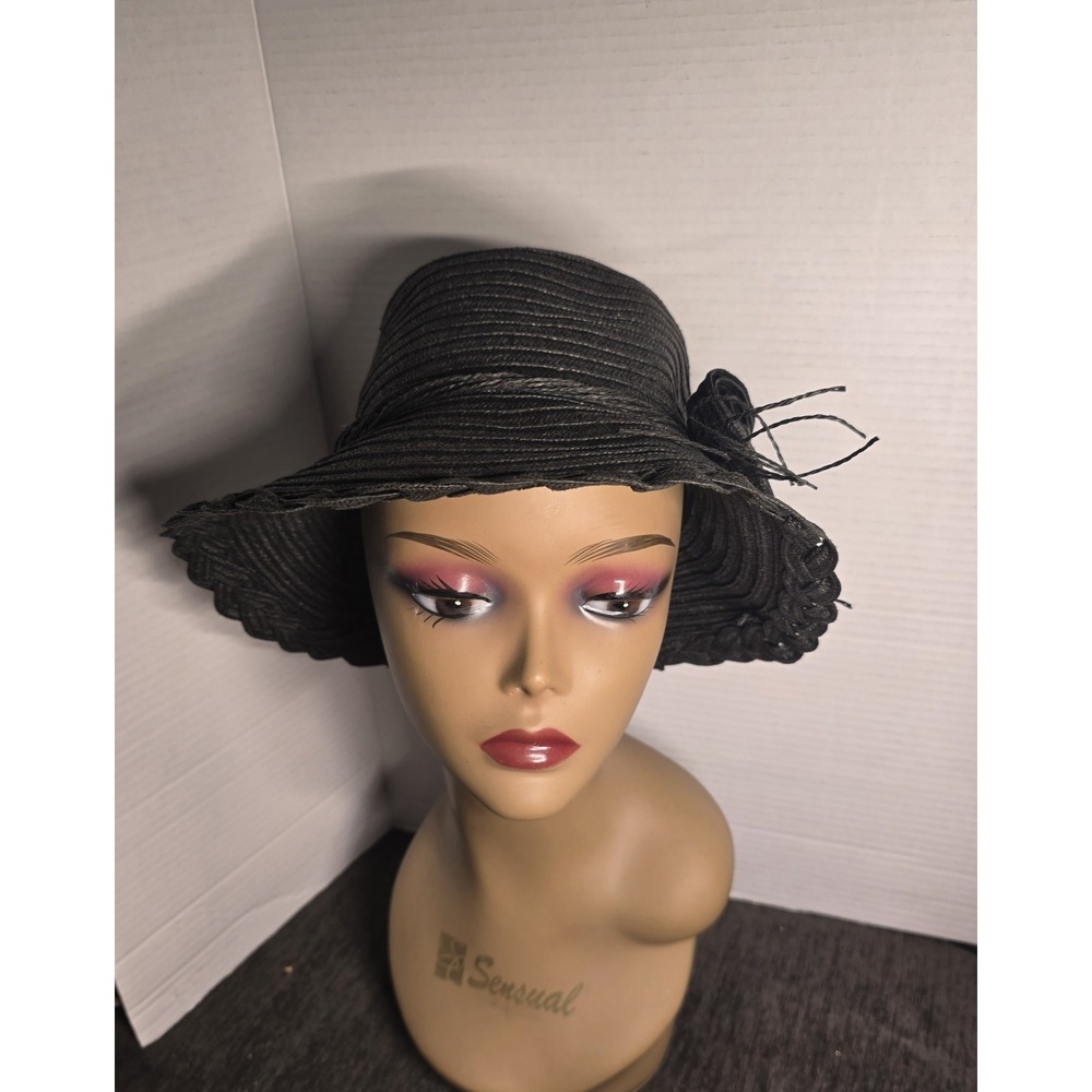 Black Hatter Company Bucket-Style Floral Straw Hat Braided Raffia Rosette Accent